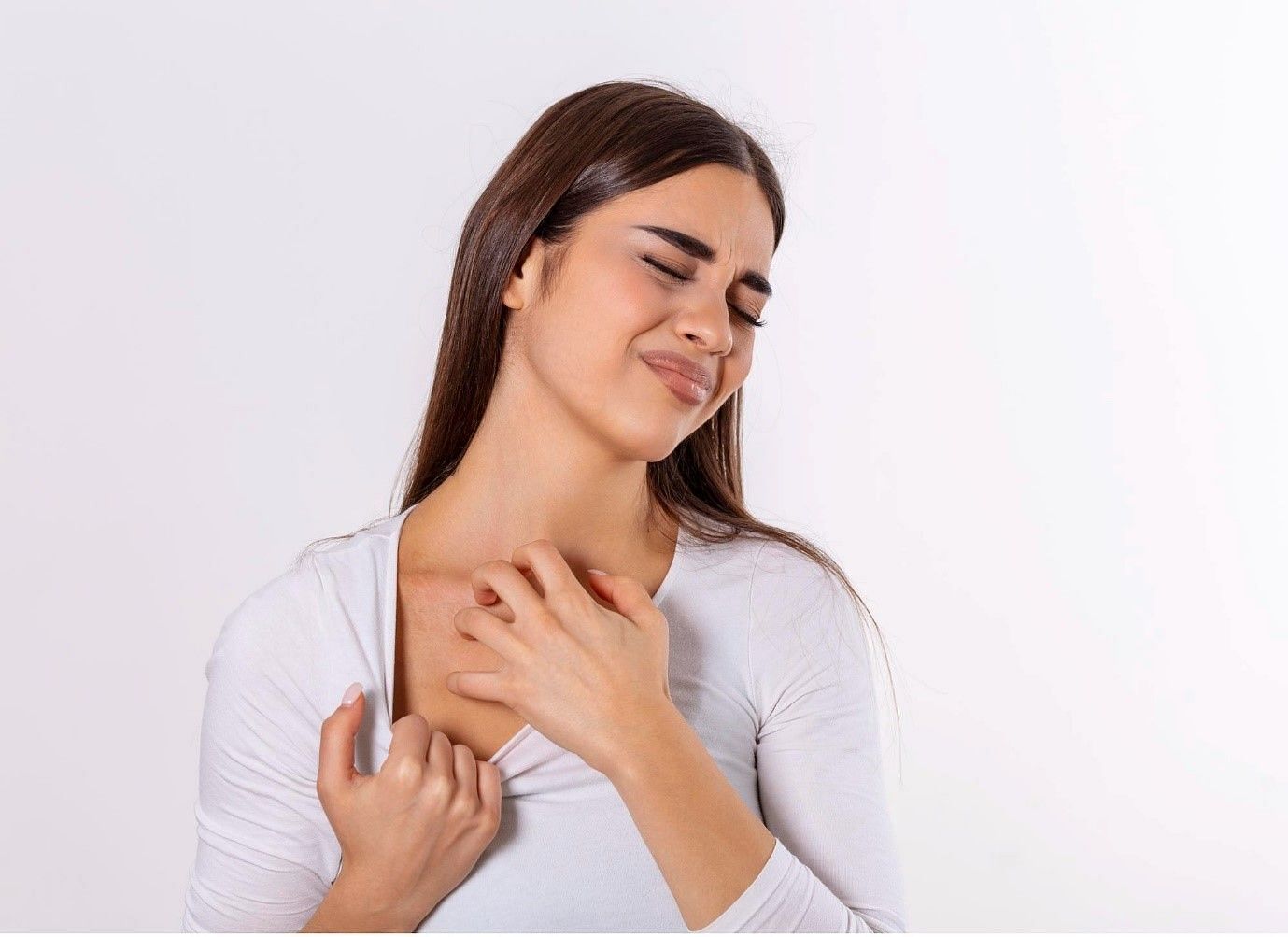 Effect on skin, respiratory tract, and intestinal tract by allergy (Image by Stefamerpik on Freepik)